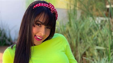 Juliana Bonde revela quanto ganha por mês produzindo .